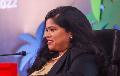 Ithuru dhaurakah Ooredoo ge director innge board ah Fareeha inthihaabu koffi