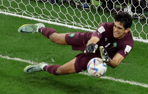 Qatar World cup 2022: Abadhu hevifai mihunna Morocco ge batholhu  Bounou akee kaaku?