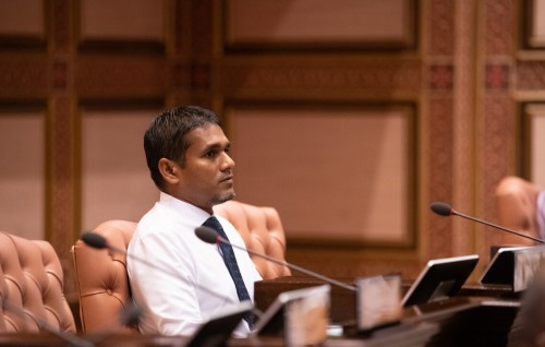 Mi'ee nizaamee vote ah ahanvee vaguthu: Iliyas