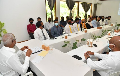 Hanimaadhoo Airport ge milkuverikan onnaanee sarukaarah, beyruge sifain nuthibeyne: Raees
