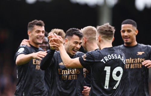 Fulugai oiyy Southampton aai United vee evvaru, Molhakaa eku Arsenal lead dhamahattaifi