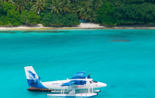 Eid aa dhimaakoh, Fulhadhoo ah Maldivian ge seaplane dhathuru thakeh
