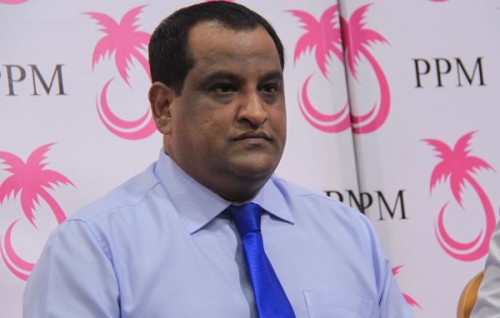 ACC ah haazirukuree Raees Yameen minivankurumug massakaiy kuraathee birudhakan: Nimaal