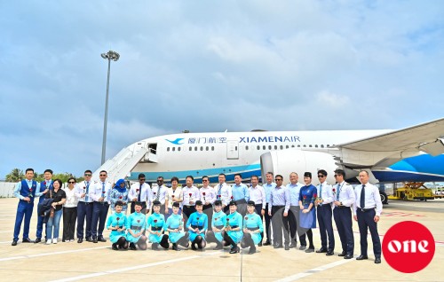 One Photo: Xiamen Air inn China inn Raajje ah dhathuruthah feshun
