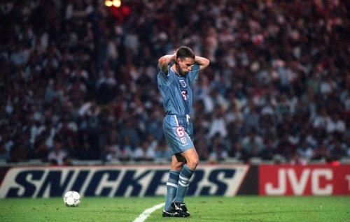 1996 vana aharu EURO gai German athun ketun: Southgate ge ''hiyydhathi penalty''