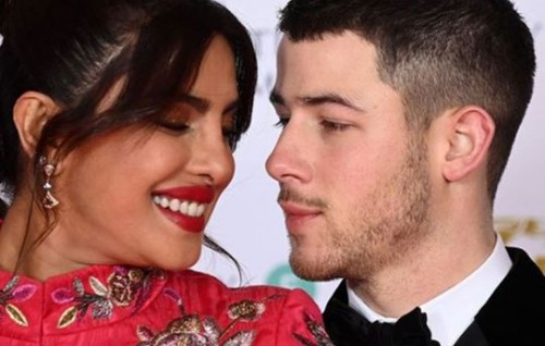 Priyanka mifaharu kiyaidhenee Kaamiyaabu kaivenyyehge Sirru