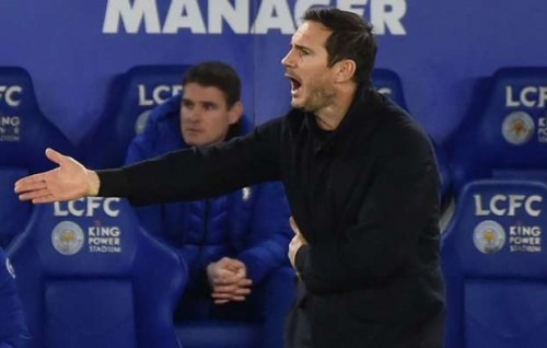 Leicester 1 vana ah, Chelsea ah pressure
