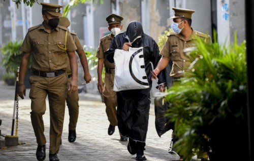 Ashmaleege bandhuge muhdhathu jahaifi
