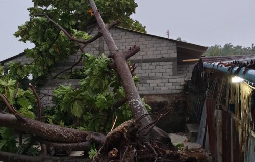 12 households severely affected by tornado in L. Fonadhoo: Disaster