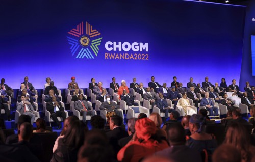 Commonwealth gaumu thakuge isveringe retreat gai Raees baiverive vadaigenfi