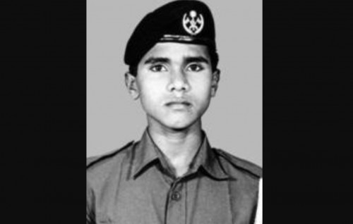 Shaheed Hussain Adam ge jihaadhakee dhuvahakuves fanduvegendhaane jihaadheh noon: Raees