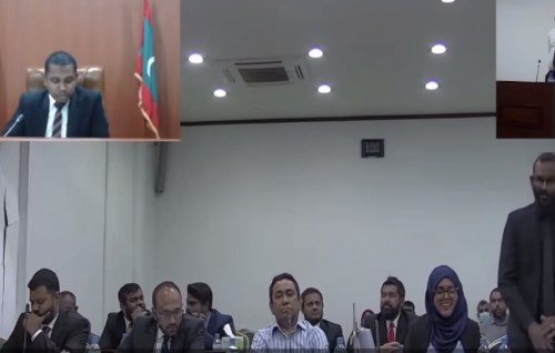 Ghaazee Shakeel  dhaulathuge vakeelunnah: Miee kohttai heen samaasaa kuran jehey majileeheh noon!