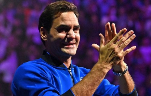 Karuna aaeku Federer ge asarugadha alvadhaaeh!