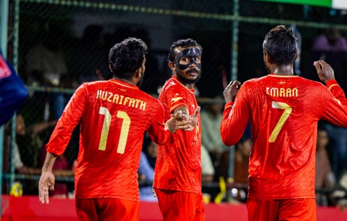 Dhevvadhoo aai Feydhoo in zone feshee varugadhakoh, Vaadhoo aai Dhadimaguge foarigadha kurimathilune evvaru