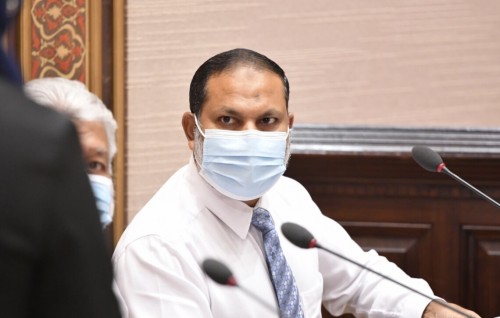 Raees nasheed ah dhin hamalaa aai gulhigen hayyarukuri 4 meehun Covid ah Positive: Imraan