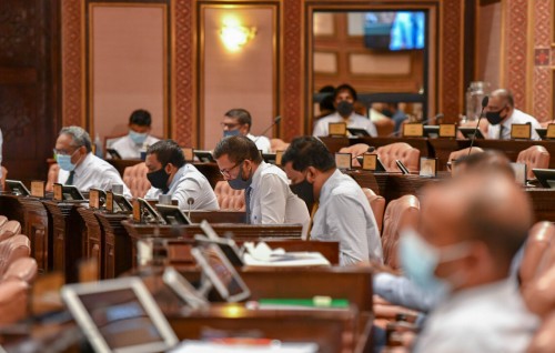 Haassa haalaithakugai jinaaee massalathakugai amalu kuraane goi bayaankoh hushahelhi islaahu Majlis in faaskoffi