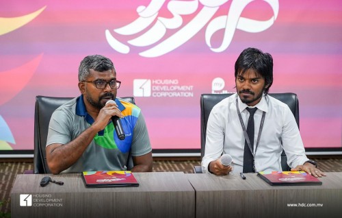 World cup match thah dhakkan Hulhumale ge  2 sarahahdheh gai bodu screen bahattanee