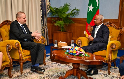 Raajje aai Poland ge gulhun ithurah harudhanaa kurumah mashvaraa kohfi
