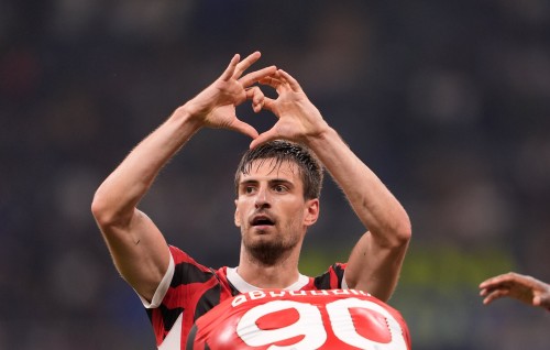 Fahuvaguthu goal jahai, AC Milan in vaadhaveri Inter balikoffi