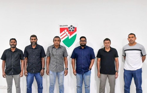 SAFF Championship ah Raajje nukunnaanee Suzain ge coach kamuge dhashun