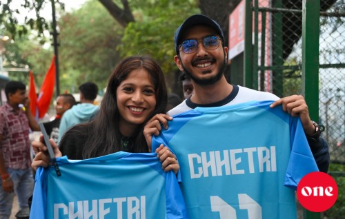 E noon jersey eh neh: Chhetri Benaglurah dhin hadhiyaa akee hattrick eh!
