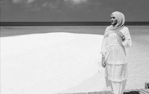 Salmaage kulli maru: Vakive dhiyaee alathu kaiveneege alathu dharifulhu uraalaane naseebuves nulibi