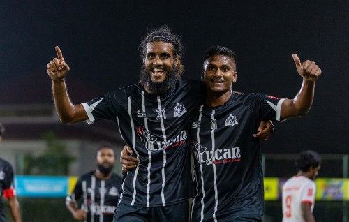 Champion Naivaadhoo aai Hanimaadhoo adhi Nolhivaranfaruves feshun rangalhukoffi