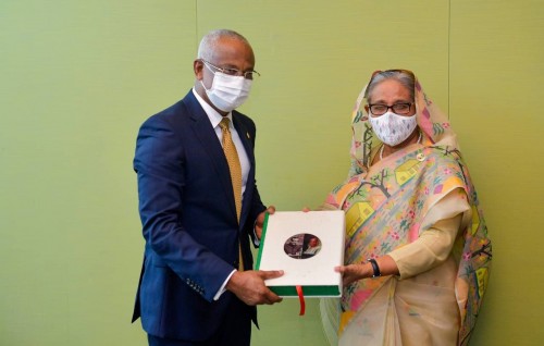 Raajje aai Bangladesh aa dhemedhu air cargo ge hidhumaiy feshumah mashvaraa koffi