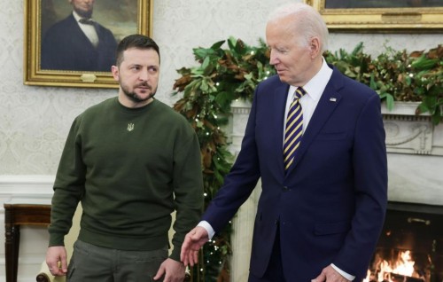 Ukraine war: Zelensky urges US to help it defeat Russia
