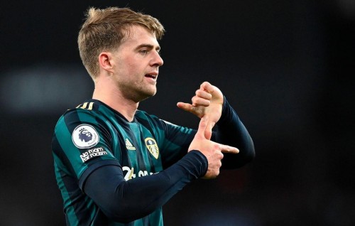 Bamford ge hattrick aaeku Aston Villa ge molhuvumuge record fundijje