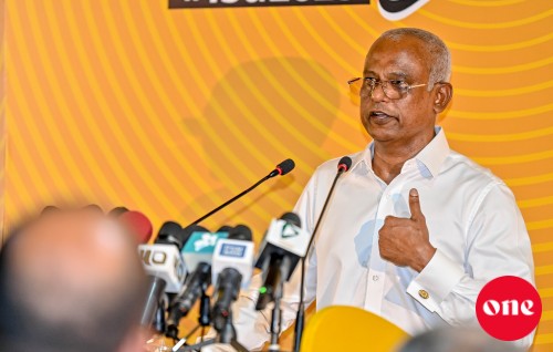 Riyaasee inthihaabu buduthanun eh burun kaamiyaabu kuraanan, e verikan dhamahattaives dheynan: Raees
