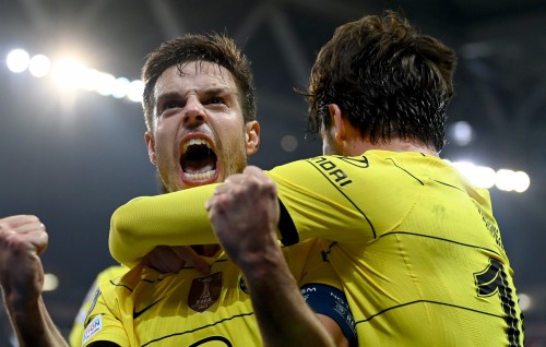 Champion Chelsea quarter ah, varugadha Juventus katuvaalai Villarreal ves quarter ah
