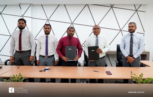 Hulhumale' phase 2 gai 2 school eh alhan Education Ministry ah bin dheefi