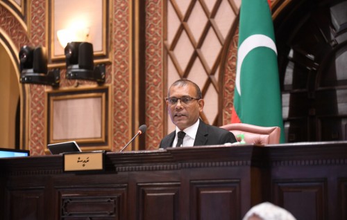 Ameenee magu hadhan gasthah kandaathee Majlis Raees kanboduve vadaigenfi