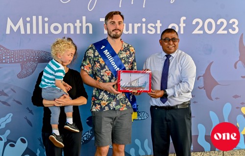 Aharuge 1 million vana Fathuruveriyaa ah Russia rayyitheh