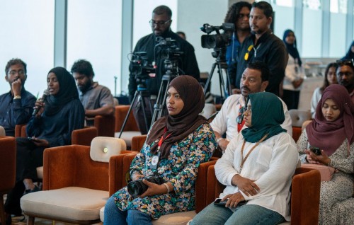 Raees office kurimathee noosverinnah media fendaa eh hadhanee 