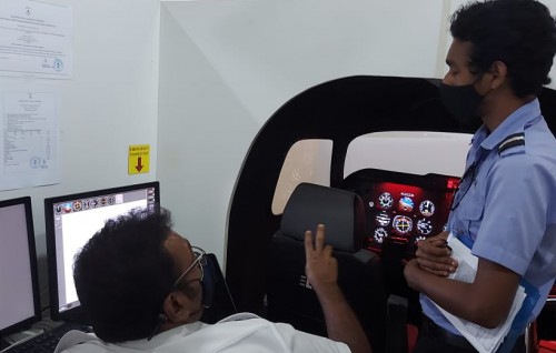 Addu flying school gai huttifaivaa kan kan Avid in havaaluve fashaigen kuriah