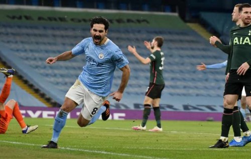 Thafaathu bodukoh Tottenham balikoh, City in 1 vanaigai lead fulhaakoffi