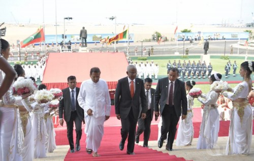Maldives and Sri lanka begin official discussions