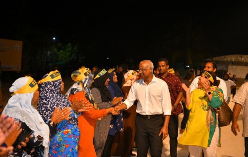 Ufan rashun Raees ah bodu tharuheebeh, rayyithun dhakuvaidhinee loabi!