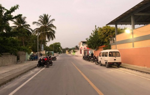 Fonadhoo gai home quarantine gai huri bidheysee aku Covid ah positive vejje