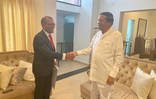 Lanka ge haalathaa gulhey gothun Nasheed aai Sirisena mashvaraa kurahvaifi