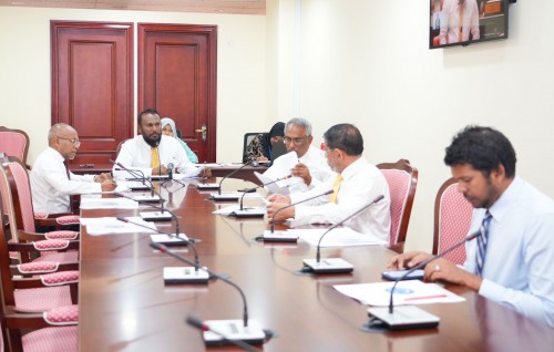 Israel meehun Raajje aun manaakuran hushahelhi petition   committee in faaskoffi