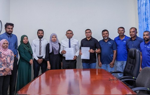 Gahdhoo ice plant ge capacity 2 guna ah bodu kuranee