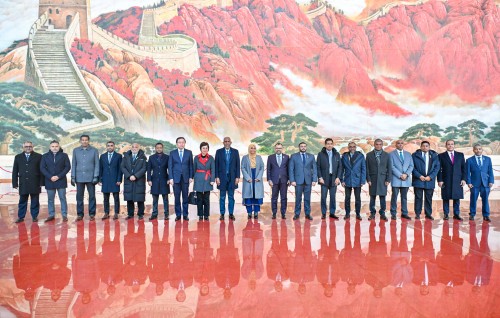 Photo: Raees ge dhekanbalun Chinese Communist Party ge museum ah ziyaaraiy kurehvvun