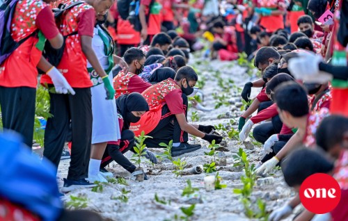 Majeedhiyya ah 95 aharu furun faahaga kurumah 1927 gass indhaifi