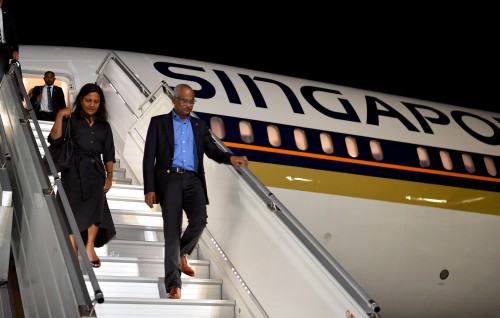 Raees ge dhekanbalun Singapore ah kurehvi dhathurufulhah fahu Raajje vadaigenfi