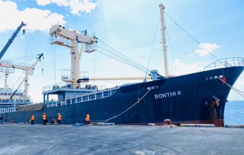 May mahuge import aai export ithuruve, aamdhanee 104 percent ge ithuruvumeh