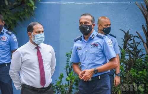 Hayyaru kuri meehaku maruvi massala: Fuluhun ihumaalu vefaivaa nama fiyavalhu alhaanan: Imran