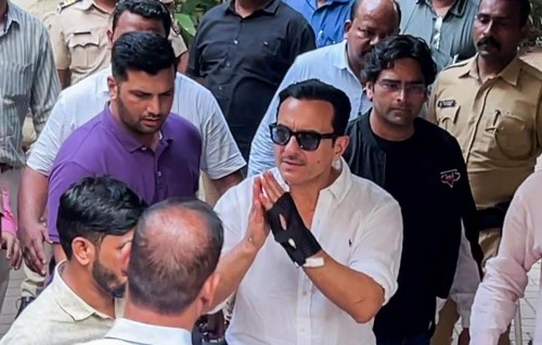 Hospital ah gendhiyaee Taimur, gendhiya gadi laheh noon: Saif ge ekuveriya